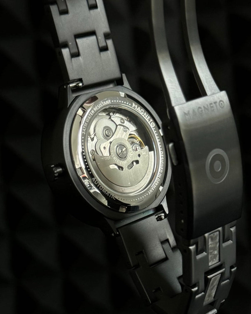 Herrenuhr Magneto Watch Marble Black Automatik 42 mm Marmor Edelstahl Glasboden